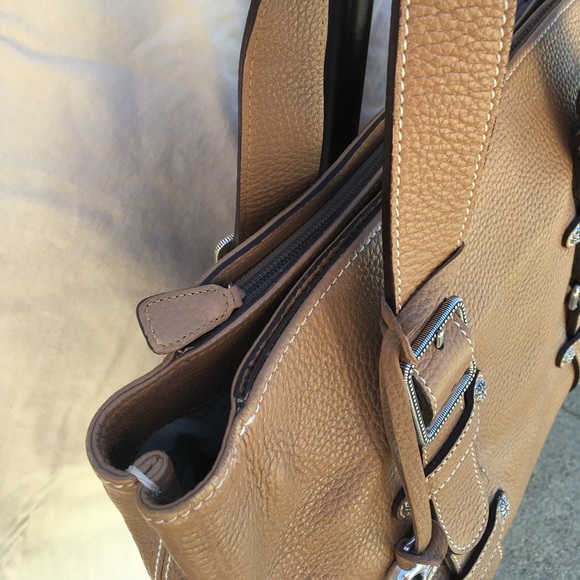 Brighton Handbag - Picture 4 of 13